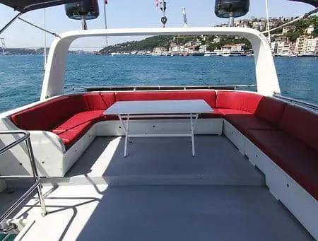 Dolphin Yacht Hotel Istanboel