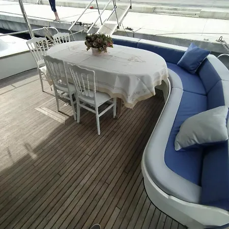 Dolphin Yacht اسطنبول